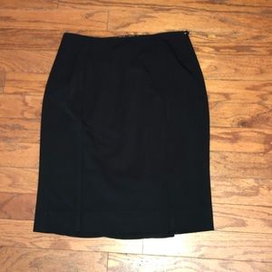WHBM skirt with kick ruffle detail